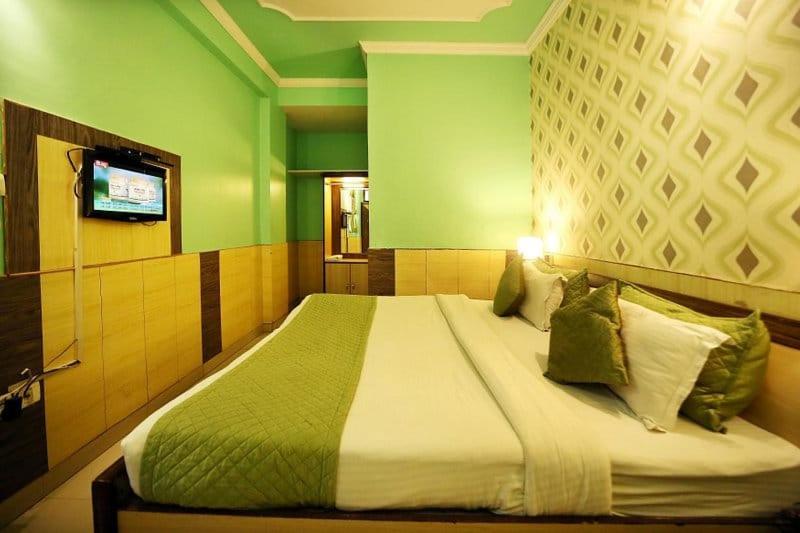 Hotel Golden Heritage Deluxe ジャイプール エクステリア 写真