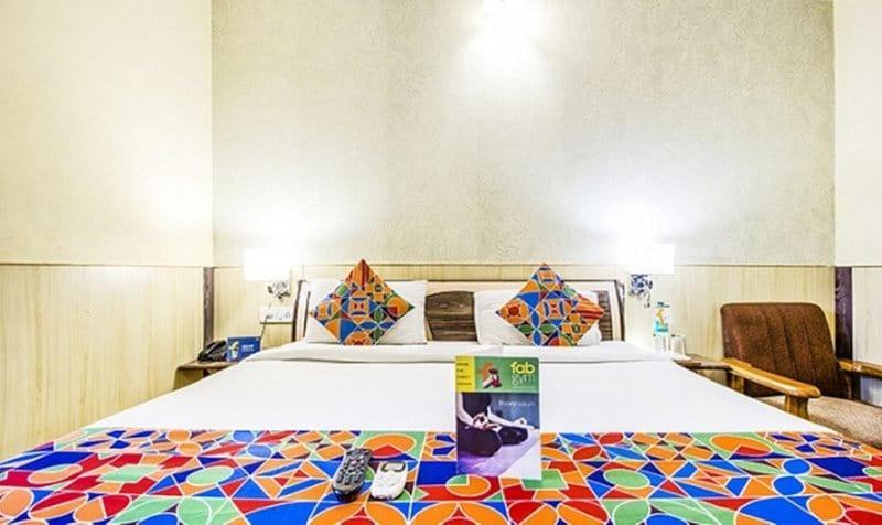 Hotel Golden Heritage Deluxe ジャイプール エクステリア 写真