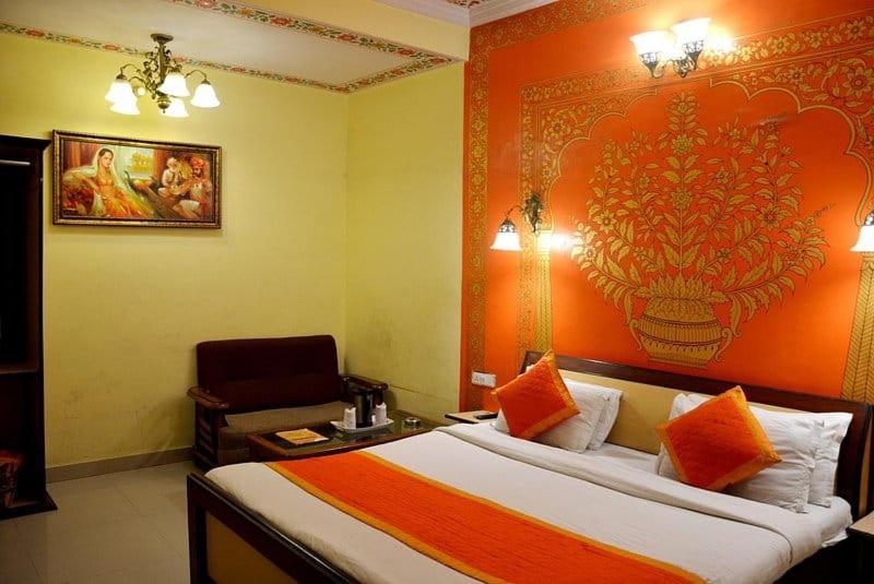 Hotel Golden Heritage Deluxe ジャイプール エクステリア 写真