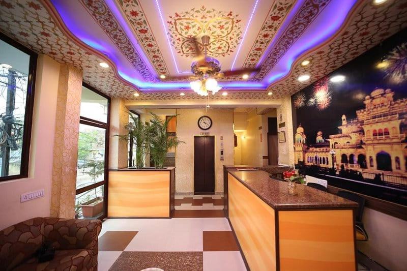 Hotel Golden Heritage Deluxe ジャイプール エクステリア 写真