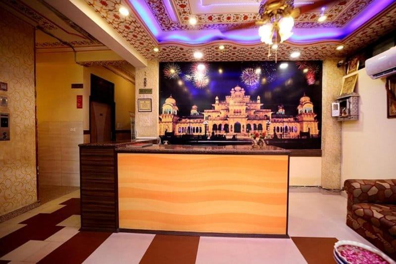 Hotel Golden Heritage Deluxe ジャイプール エクステリア 写真