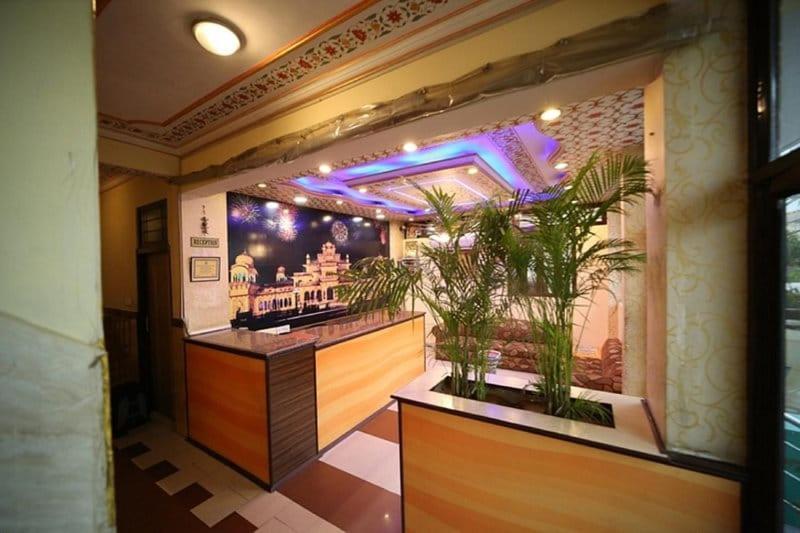 Hotel Golden Heritage Deluxe ジャイプール エクステリア 写真